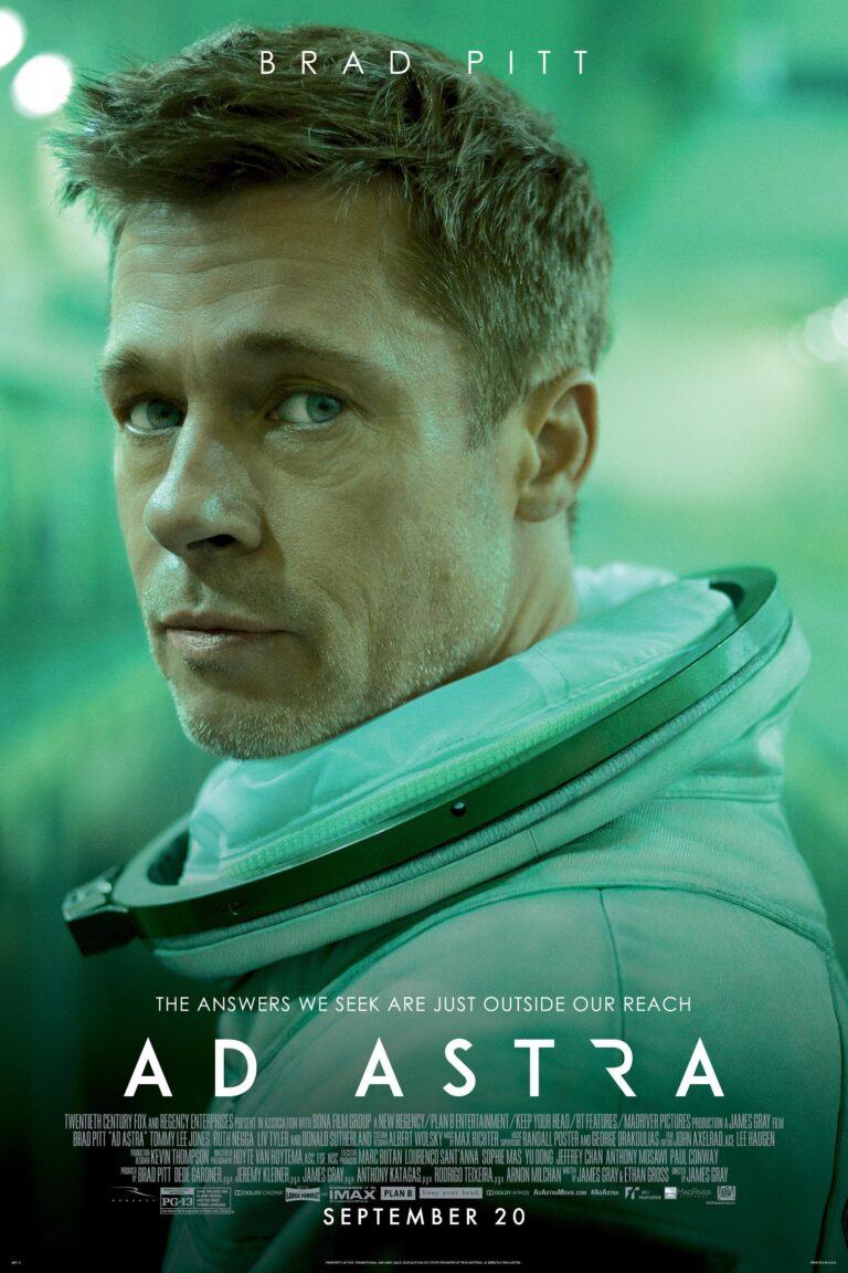Poster film Ad Astra menampilkan Brad Pitt sebagai astronot dengan ekspresi serius di lingkungan luar angkasa bernuansa hijau futuristik.