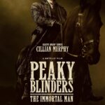 Poster film 'Peaky Blinders: The Immortal Man' menampilkan Cillian Murphy sebagai Tommy Shelby menunggang kuda hitam di latar gelap.